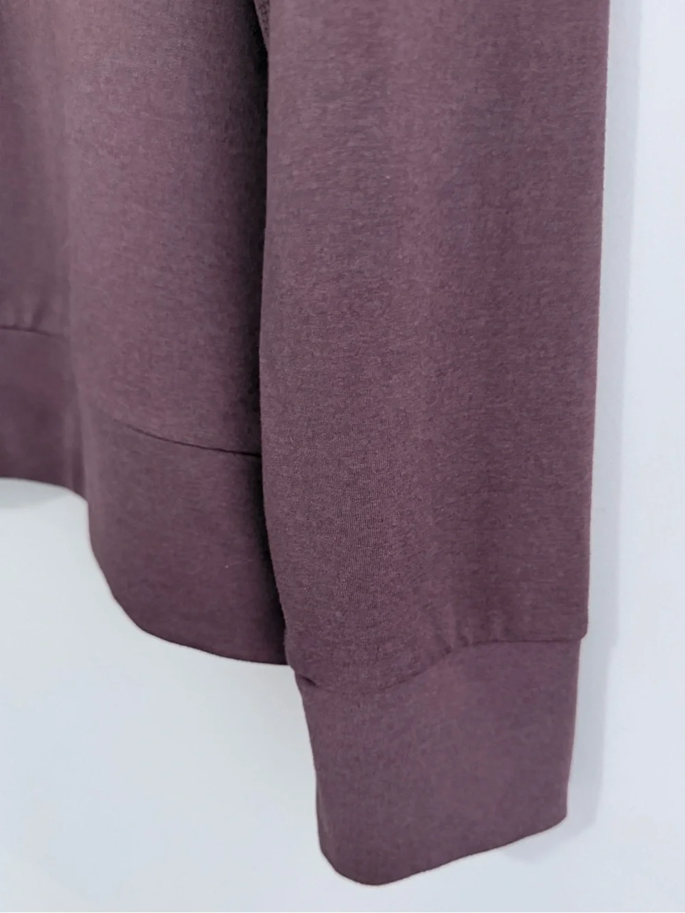 Vuori Women's Halo Performance Hoodie XL Smoked Plum Heather Burgundy Zip Up - Picture 10 of 15